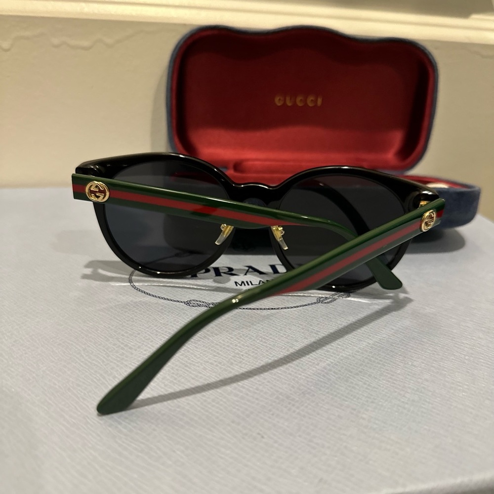 Gucci sunglasses